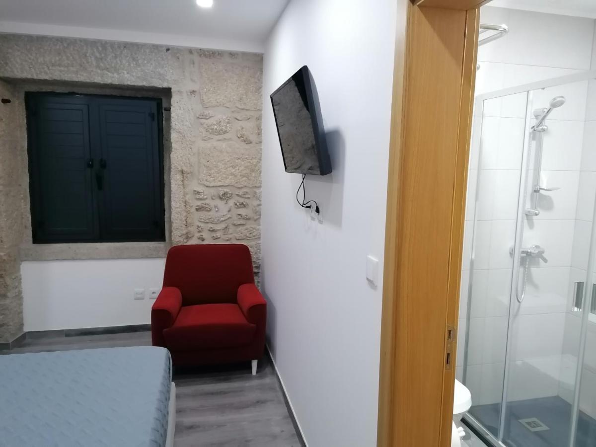 Alojamento Girassol - Guest House - Quarto Com Casa De Banho Privativa Кастело Бранко Екстериор снимка