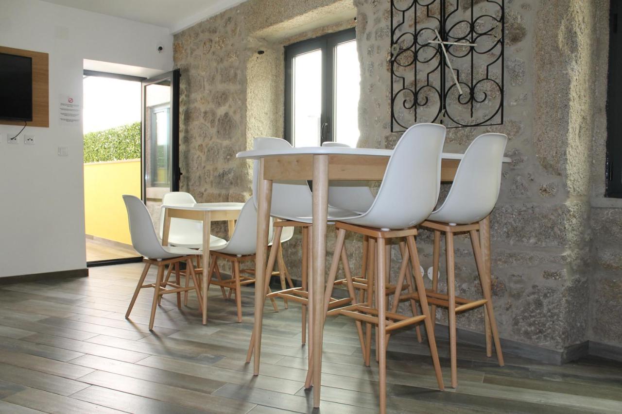 Alojamento Girassol - Guest House - Quarto Com Casa De Banho Privativa Кастело Бранко Екстериор снимка