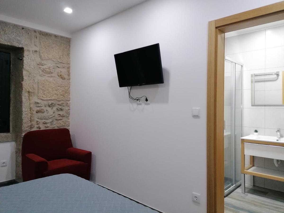 Alojamento Girassol - Guest House - Quarto Com Casa De Banho Privativa Кастело Бранко Екстериор снимка