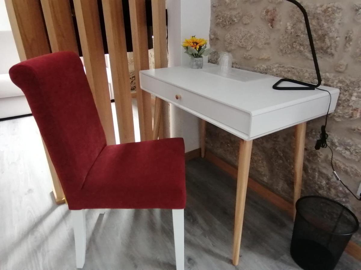 Alojamento Girassol - Guest House - Quarto Com Casa De Banho Privativa Кастело Бранко Екстериор снимка